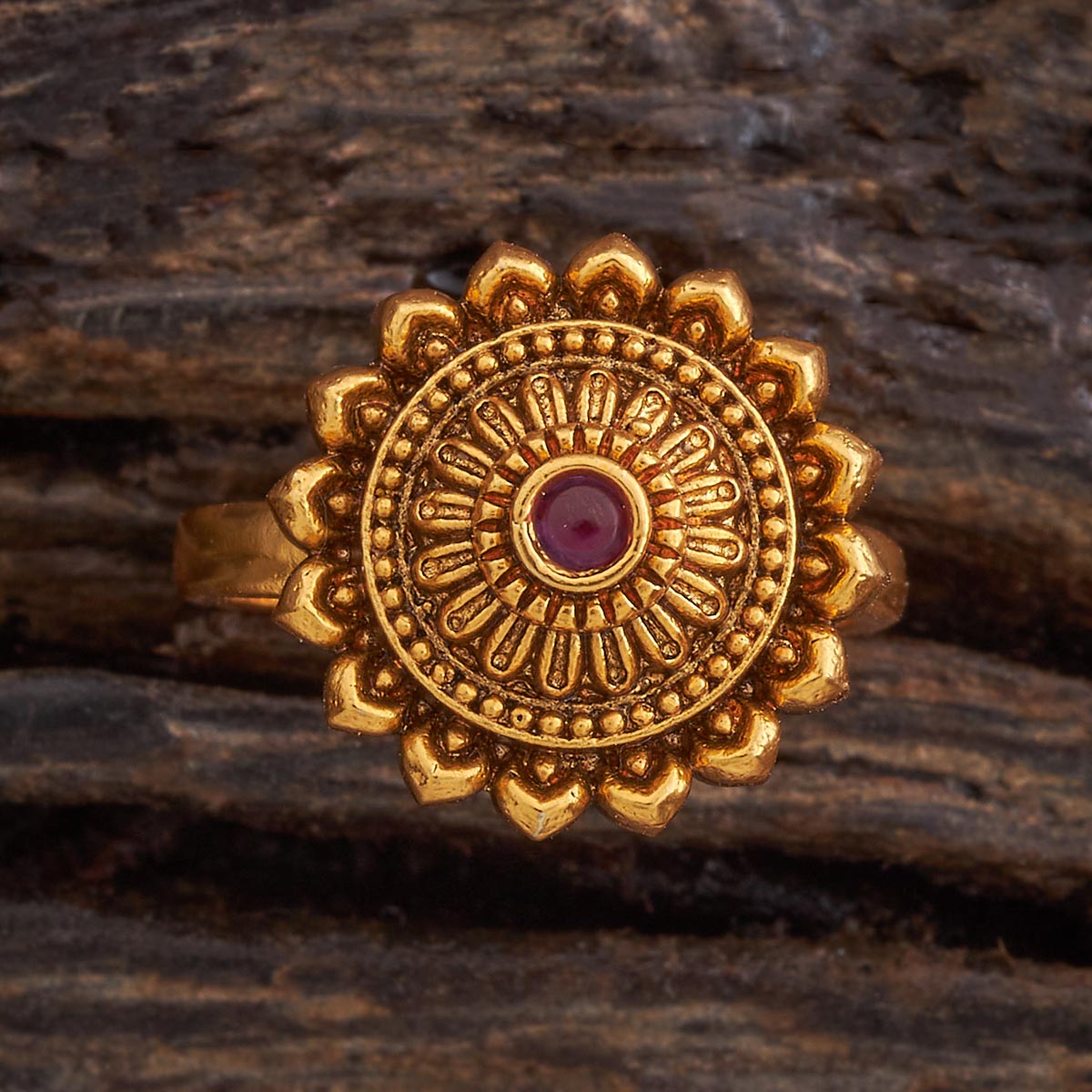 Antique Finger Ring 180039